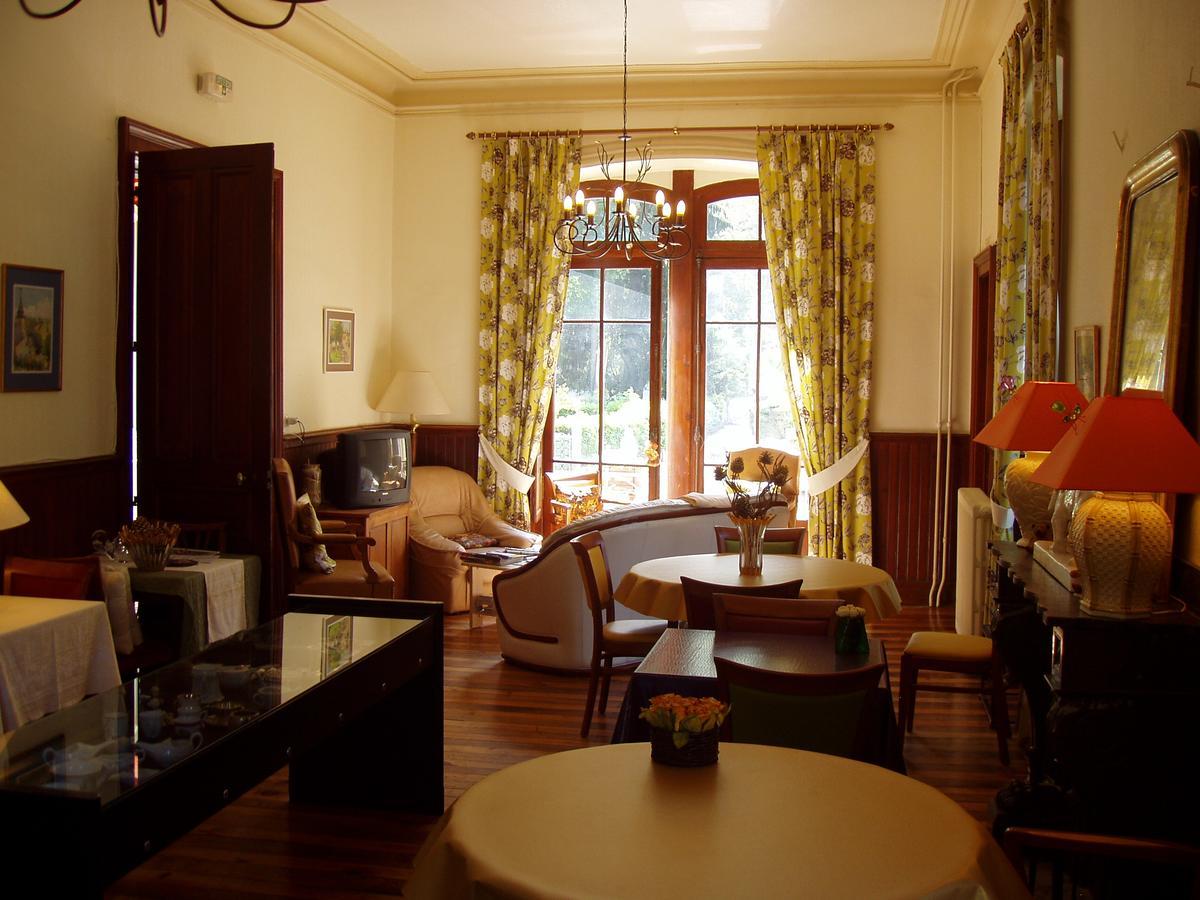 Castel de la Pique Bed and Breakfast Bagnères-de-Luchon Eksteriør billede